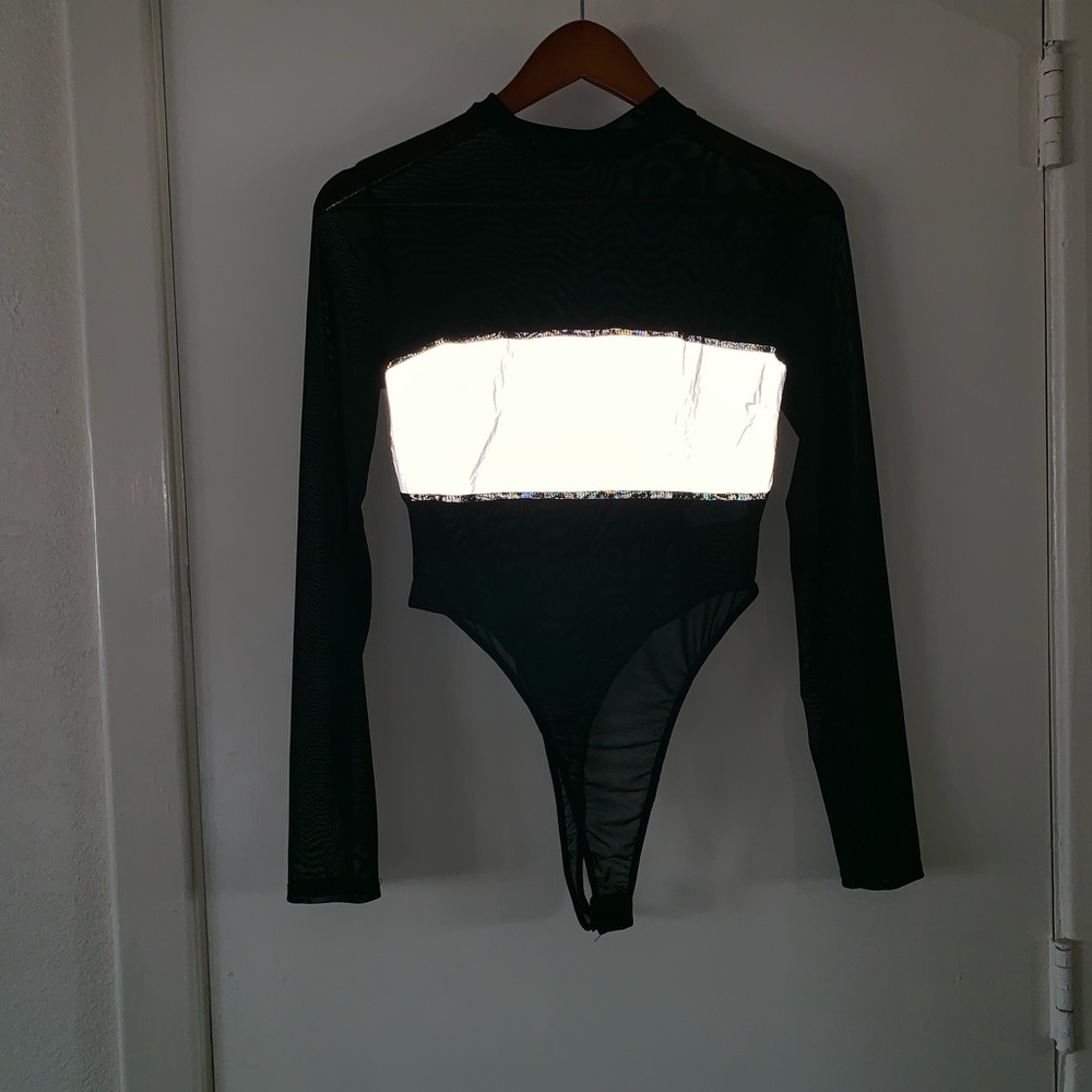 Mesh long sleeve bodysuit with reflective bar